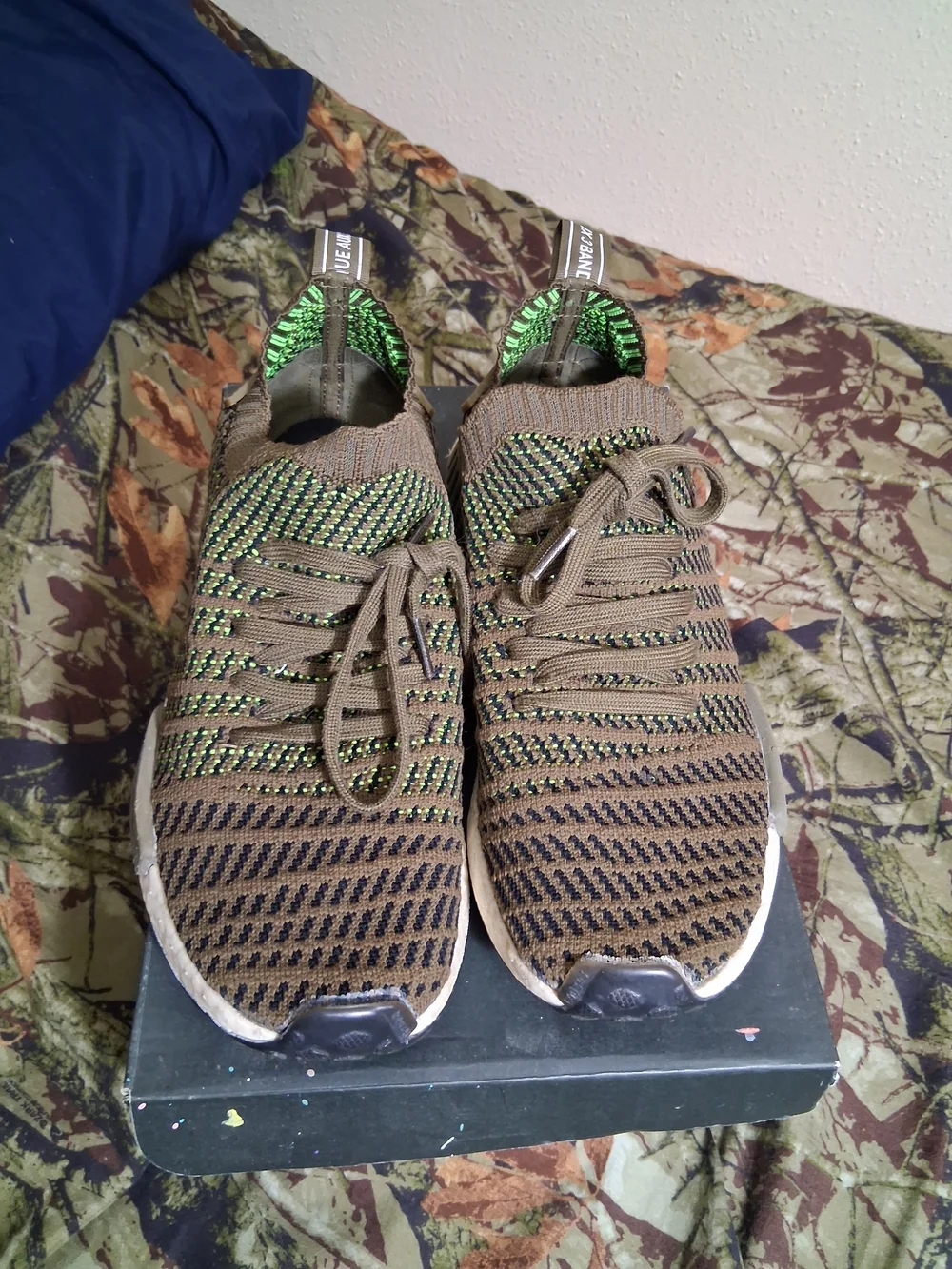 adidas Men's Olive Green Knit Athletic Sneakers with Black Trim